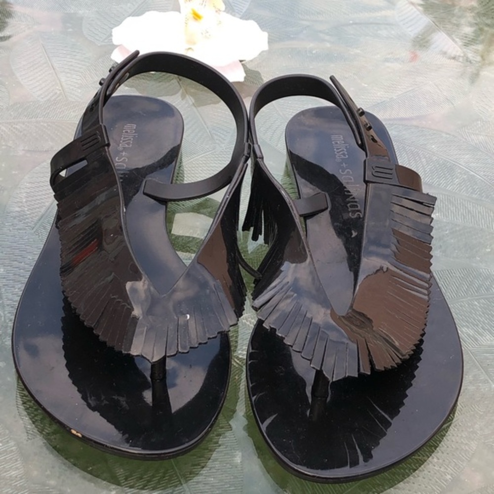 Melissa’s size 7